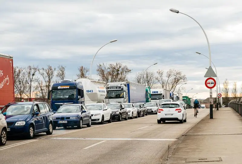 custom traffic